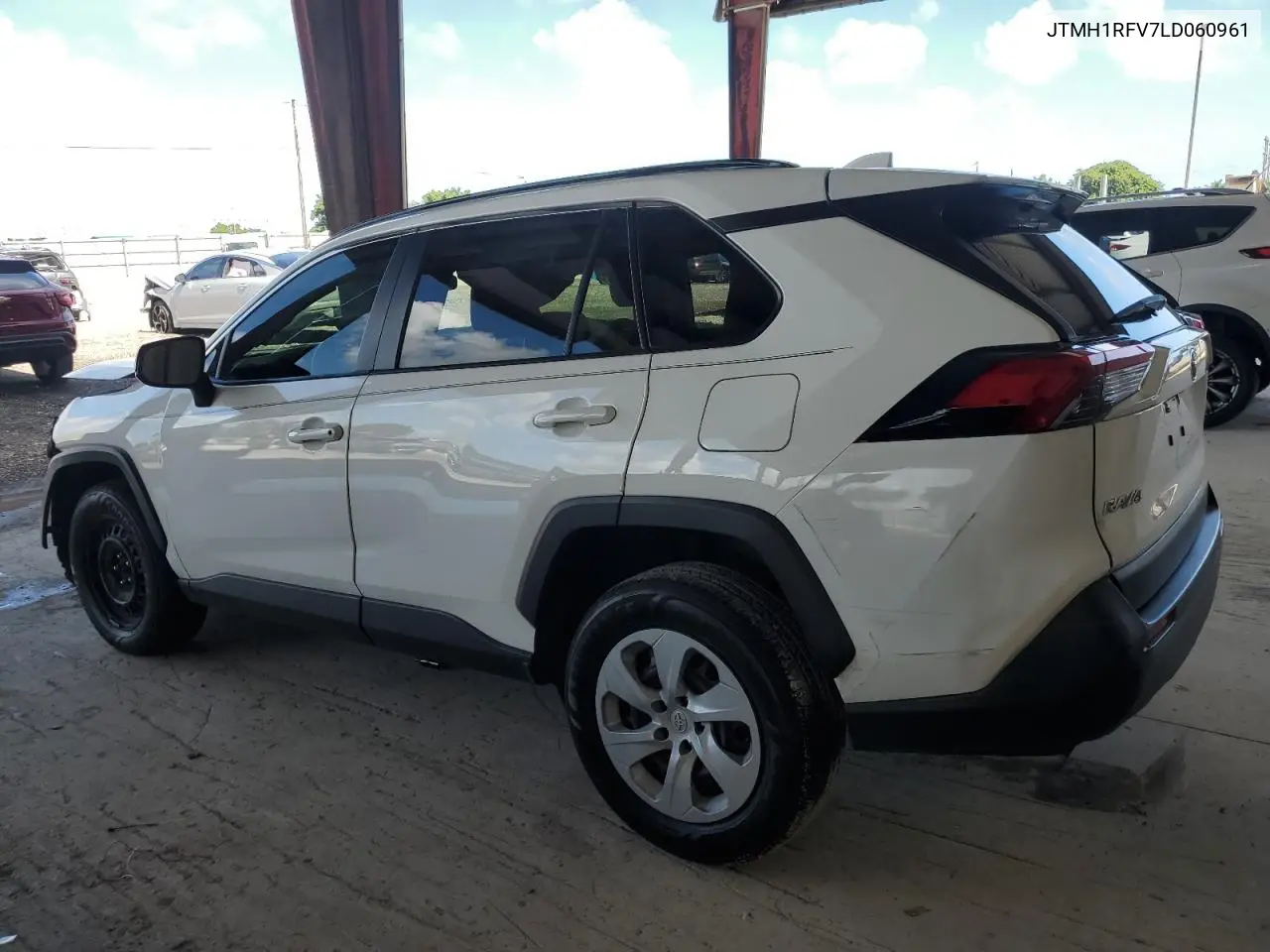 JTMH1RFV7LD060961 2020 Toyota Rav4 Le