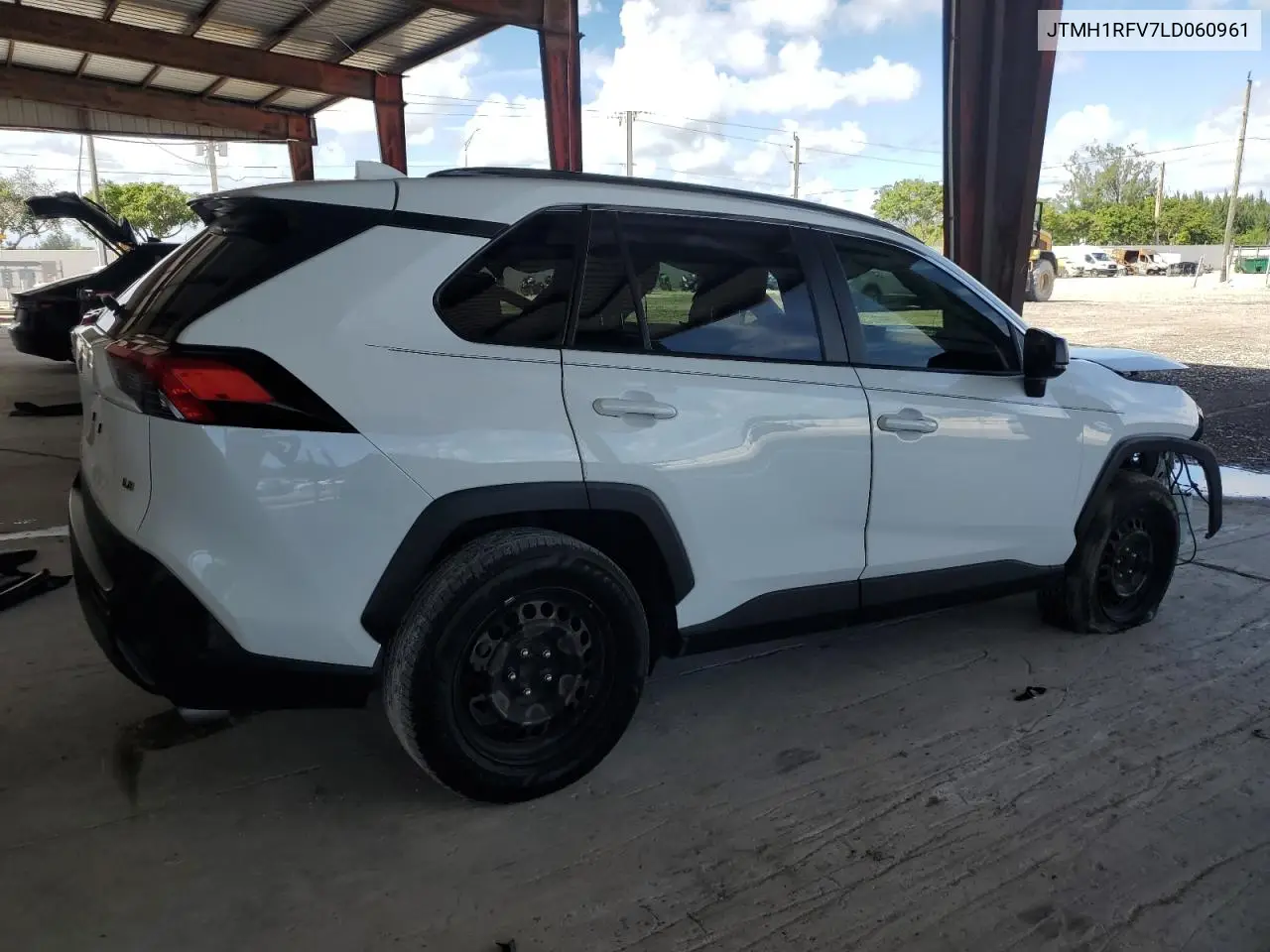JTMH1RFV7LD060961 2020 Toyota Rav4 Le