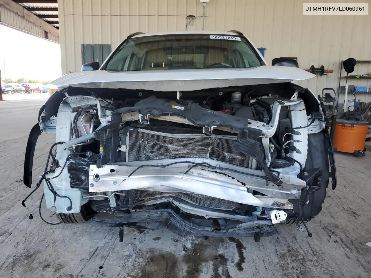 JTMH1RFV7LD060961 2020 Toyota Rav4 Le