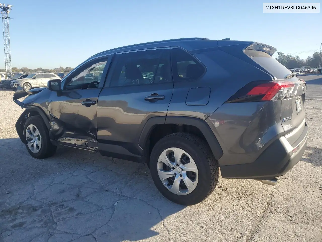 2T3H1RFV3LC046396 2020 Toyota Rav4 Le