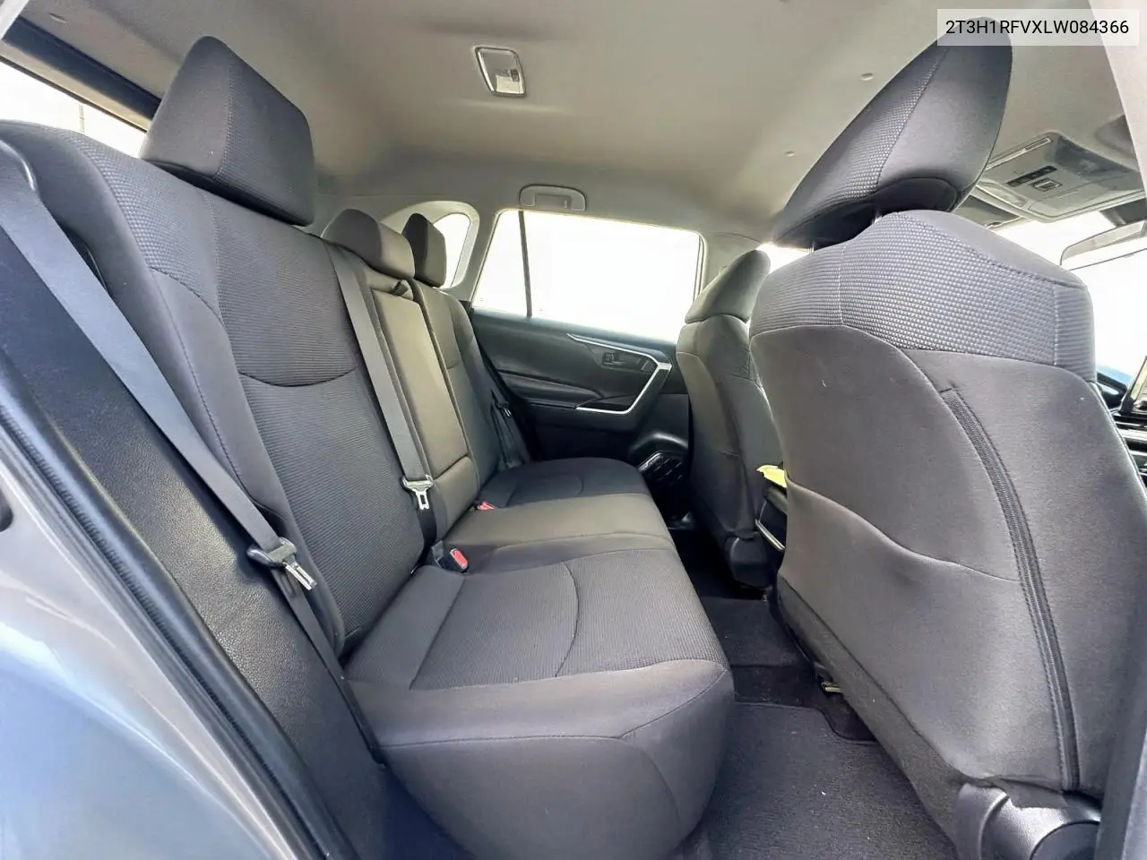2T3H1RFVXLW084366 2020 Toyota Rav4 Le