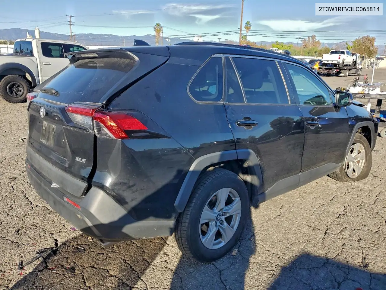2T3W1RFV3LC065814 2020 Toyota Rav4 Xle