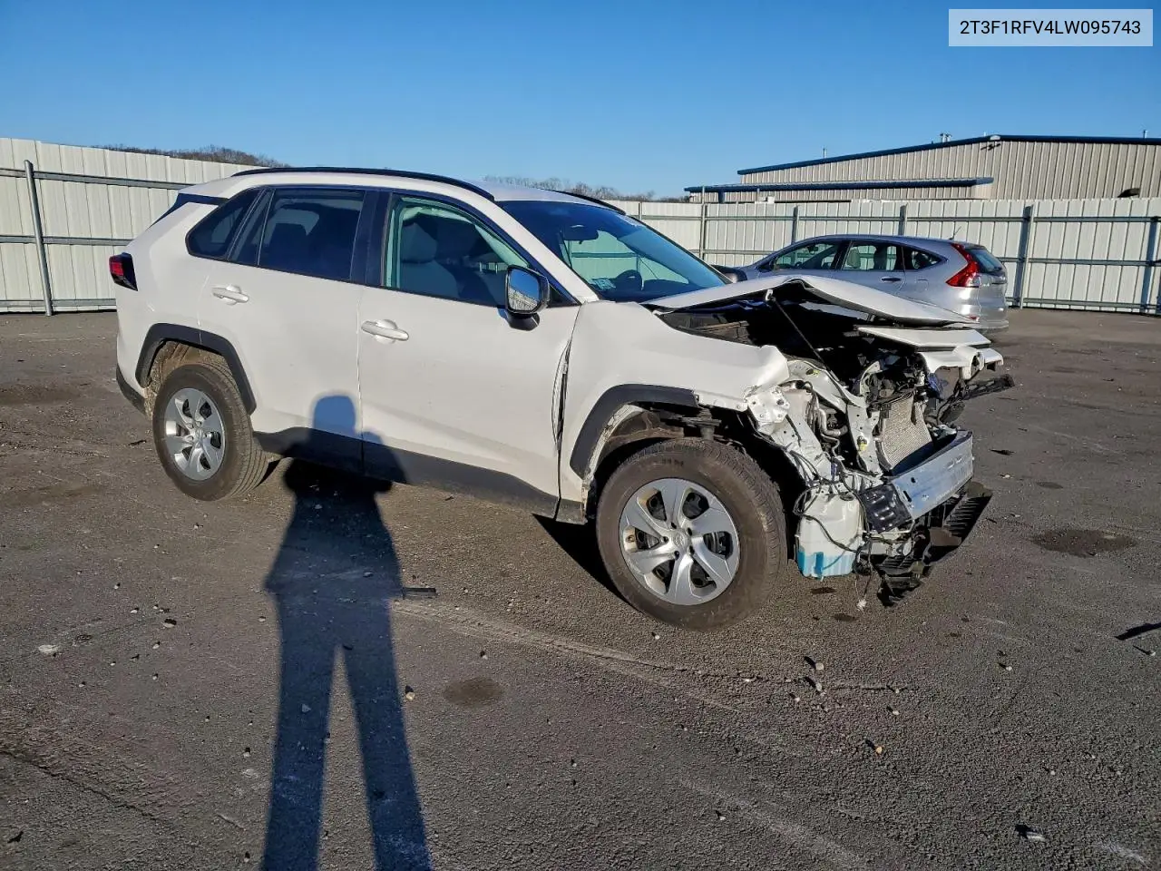 2T3F1RFV4LW095743 2020 Toyota Rav4 Le