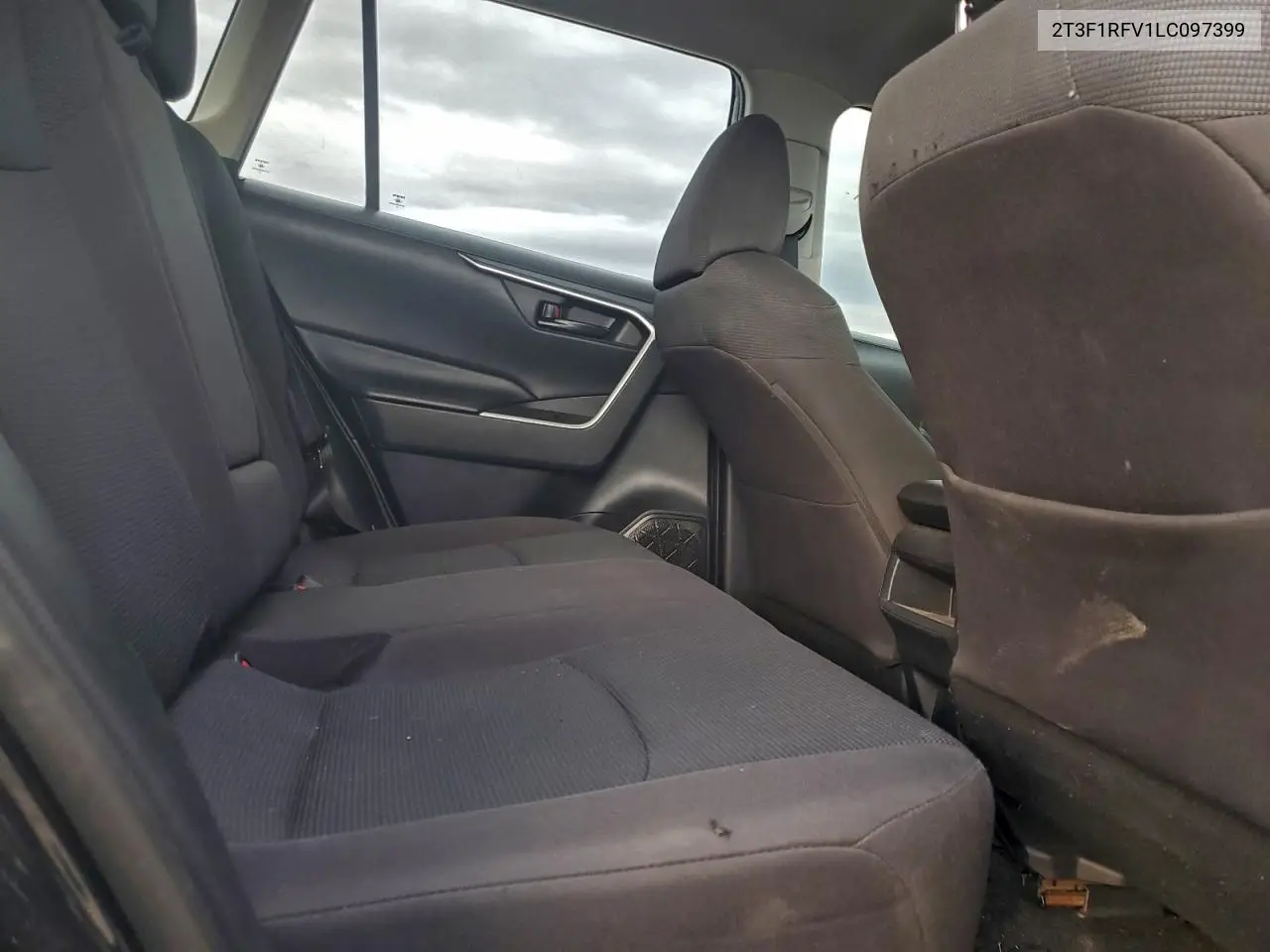 2T3F1RFV1LC097399 2020 Toyota Rav4 Le