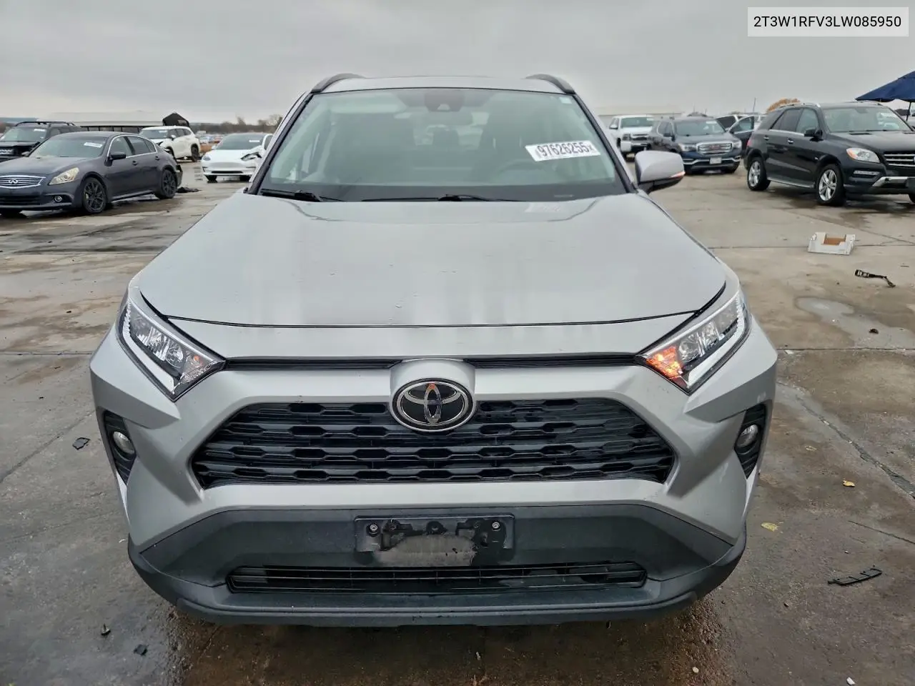 2T3W1RFV3LW085950 2020 Toyota Rav4 Xle