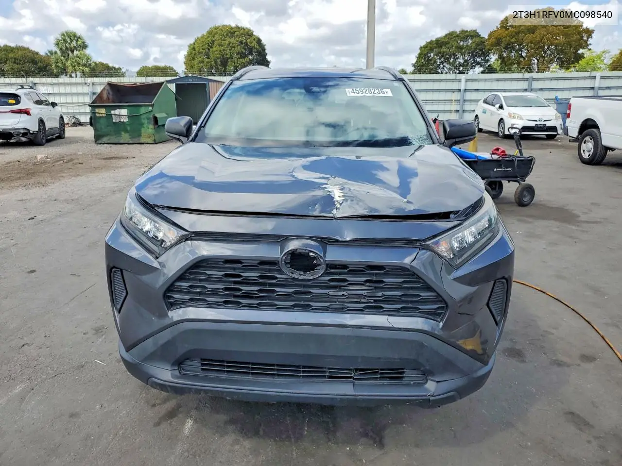 2T3H1RFV0MC098540 2021 Toyota Rav4 Le