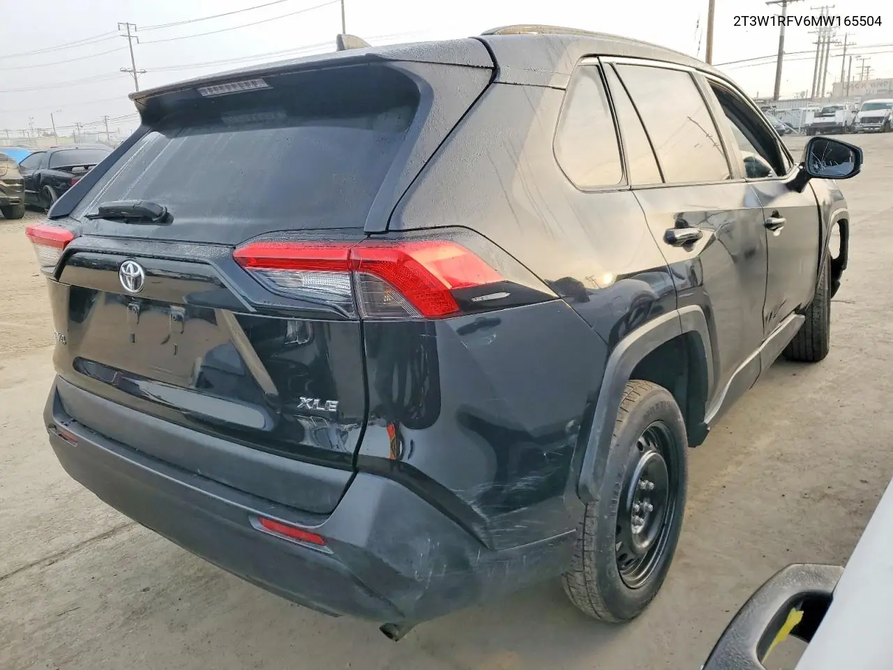 2T3W1RFV6MW165504 2021 Toyota Rav4 Xle