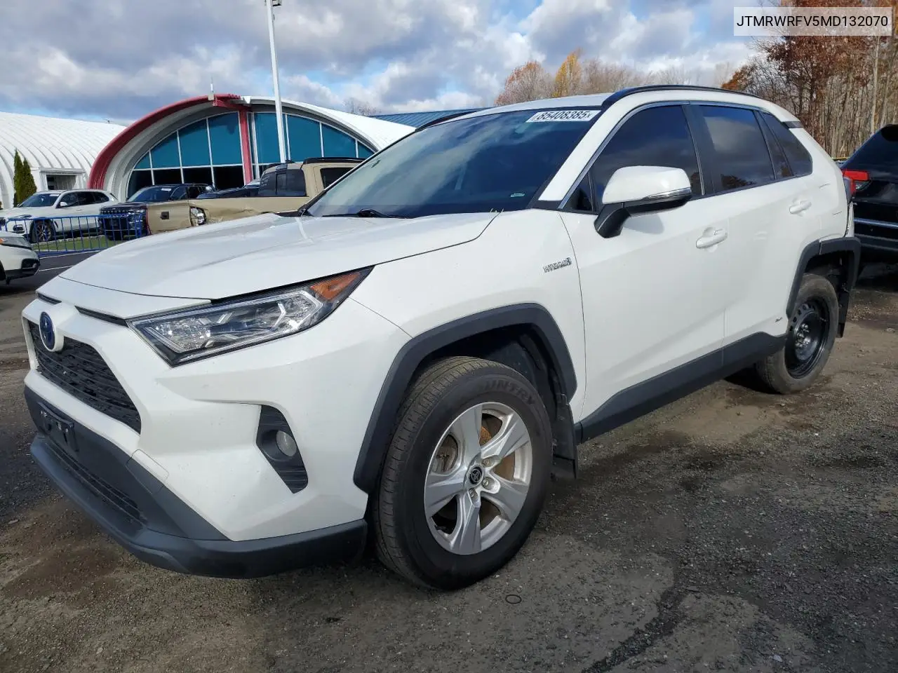 JTMRWRFV5MD132070 2021 Toyota Rav4 Xle