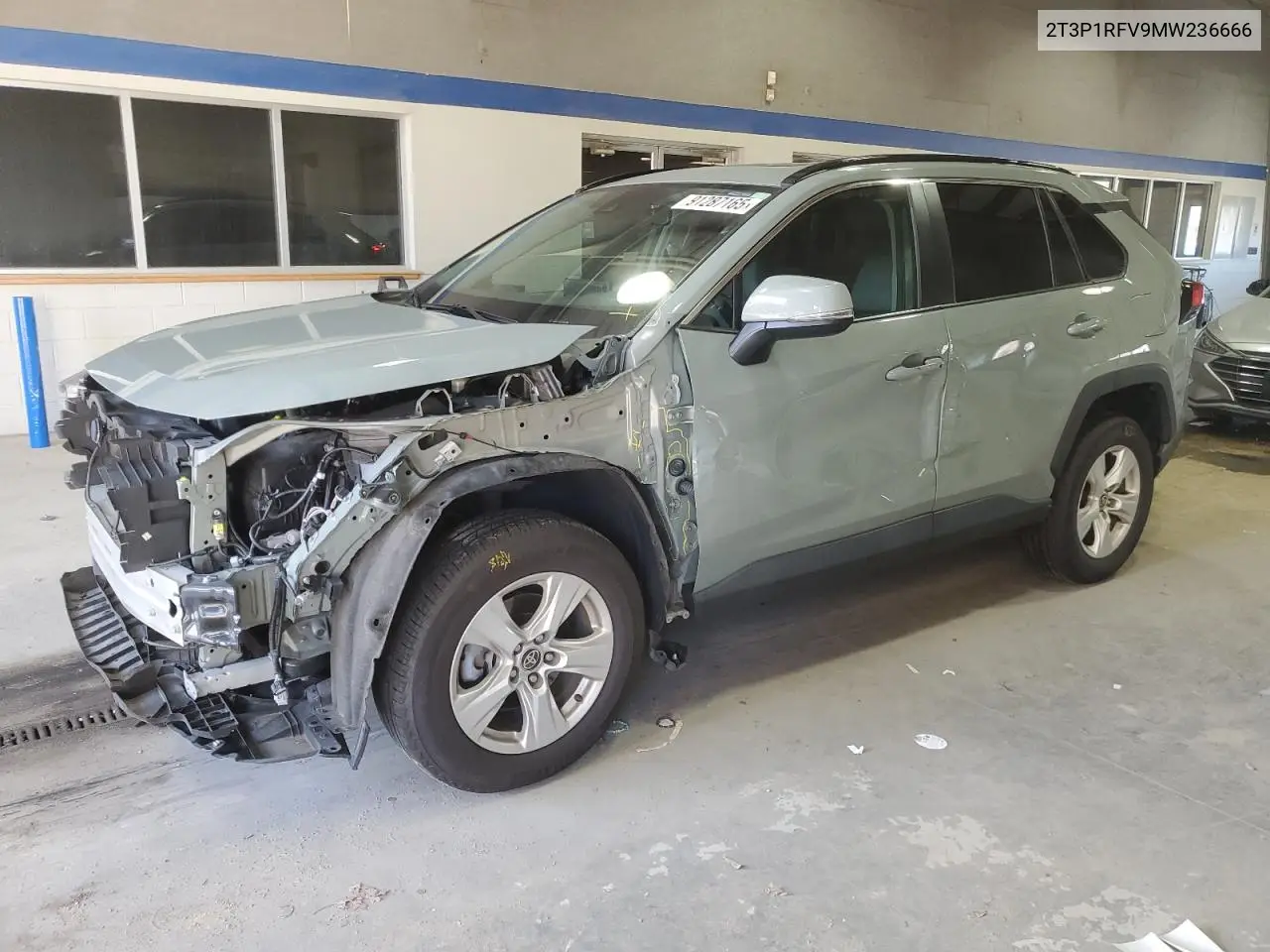 2T3P1RFV9MW236666 2021 Toyota Rav4 Xle