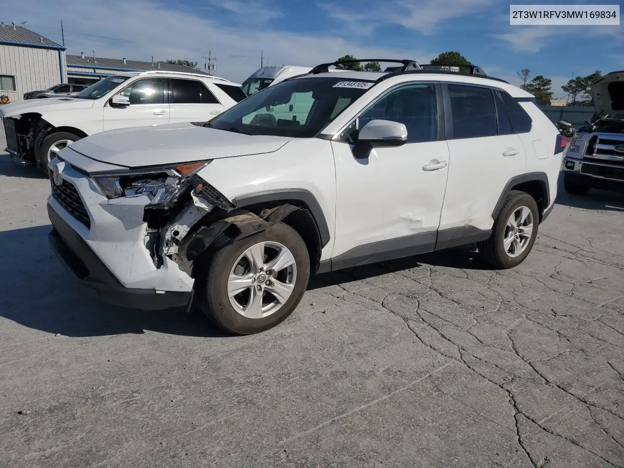 2T3W1RFV3MW169834 2021 Toyota Rav4 Xle