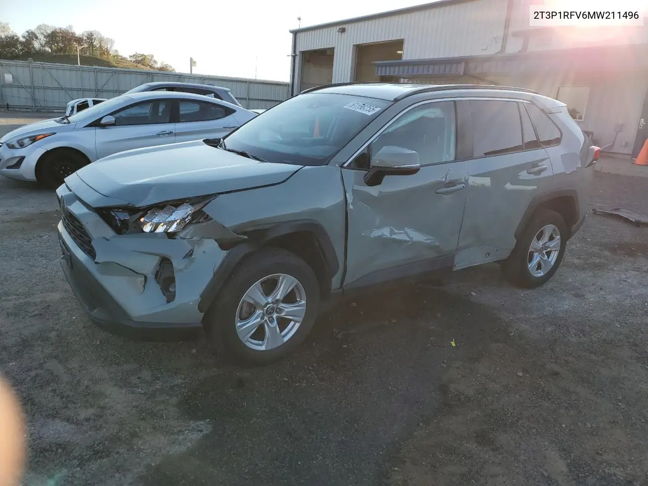 2T3P1RFV6MW211496 2021 Toyota Rav4 Xle