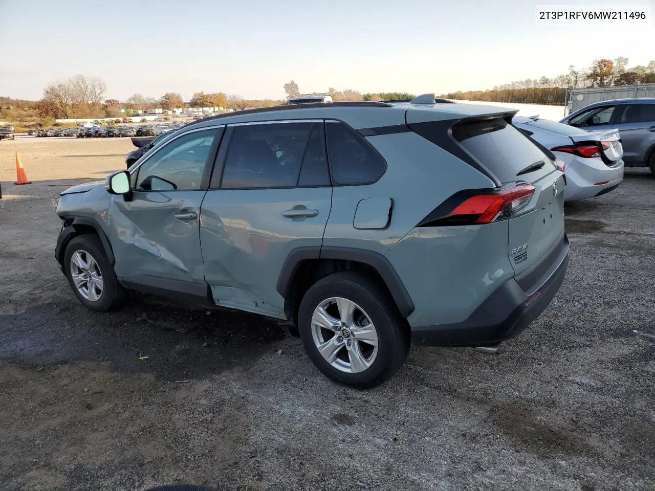 2T3P1RFV6MW211496 2021 Toyota Rav4 Xle