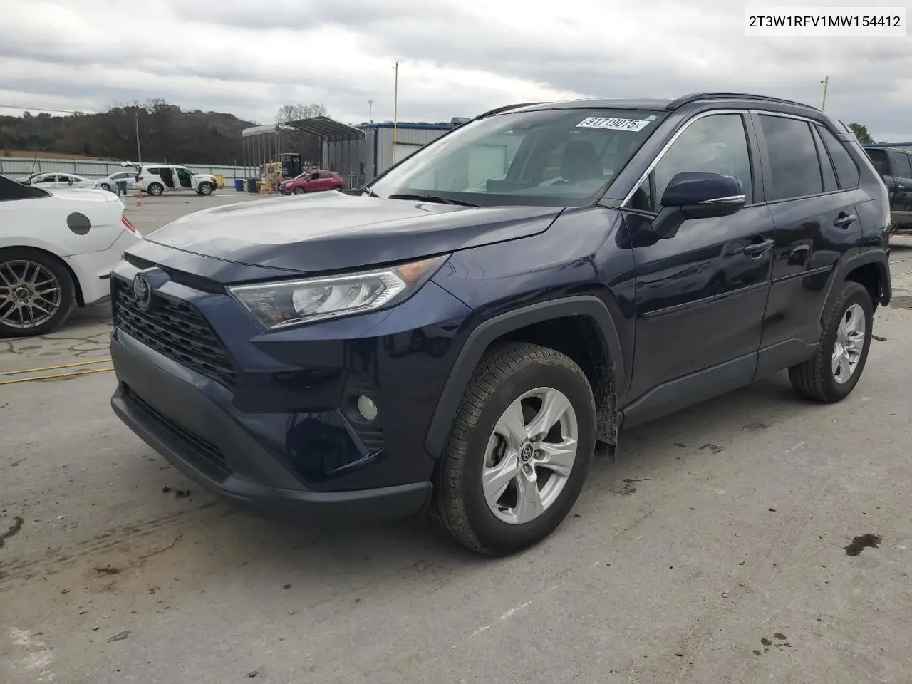 2T3W1RFV1MW154412 2021 Toyota Rav4 Xle