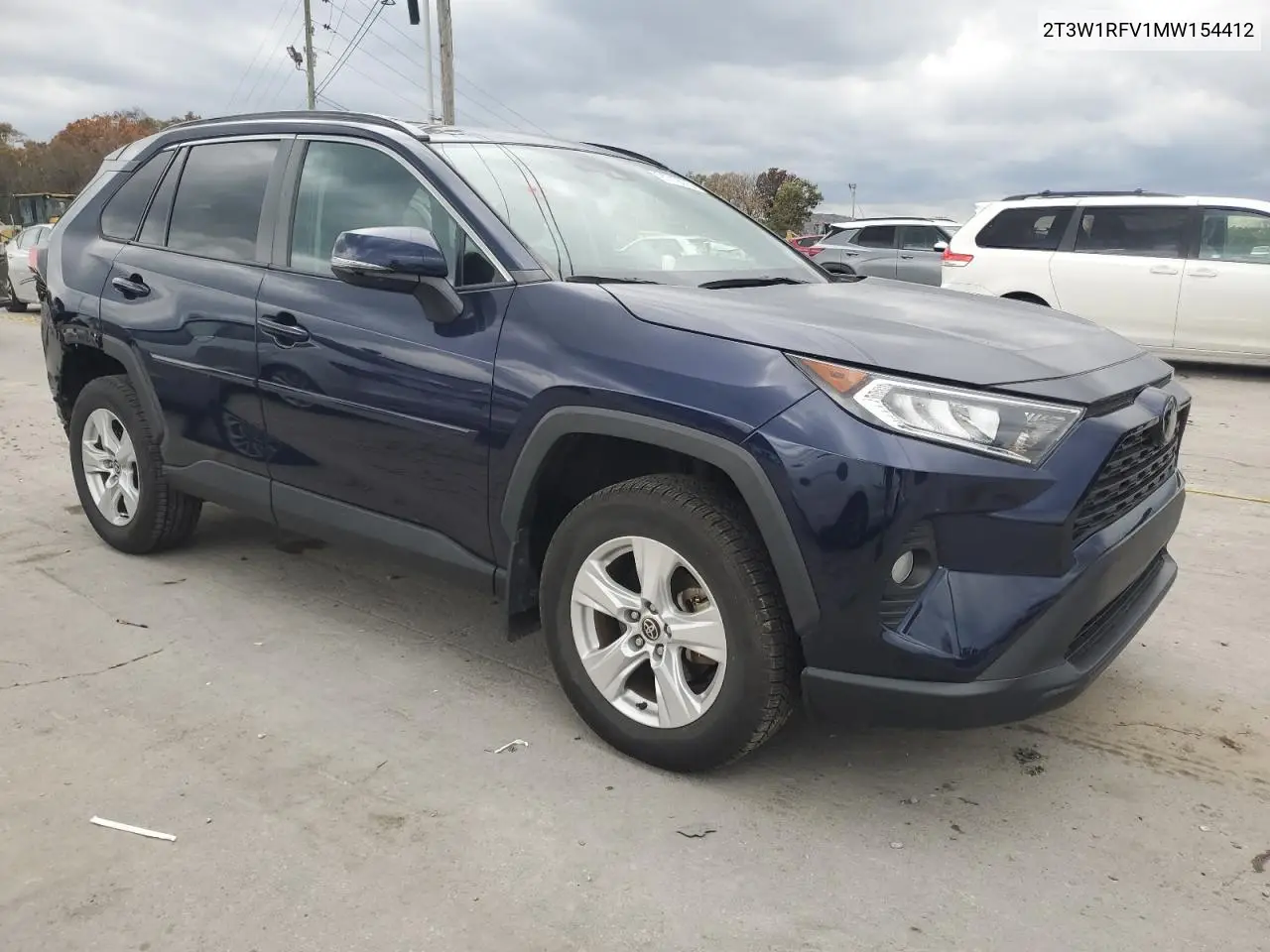 2T3W1RFV1MW154412 2021 Toyota Rav4 Xle