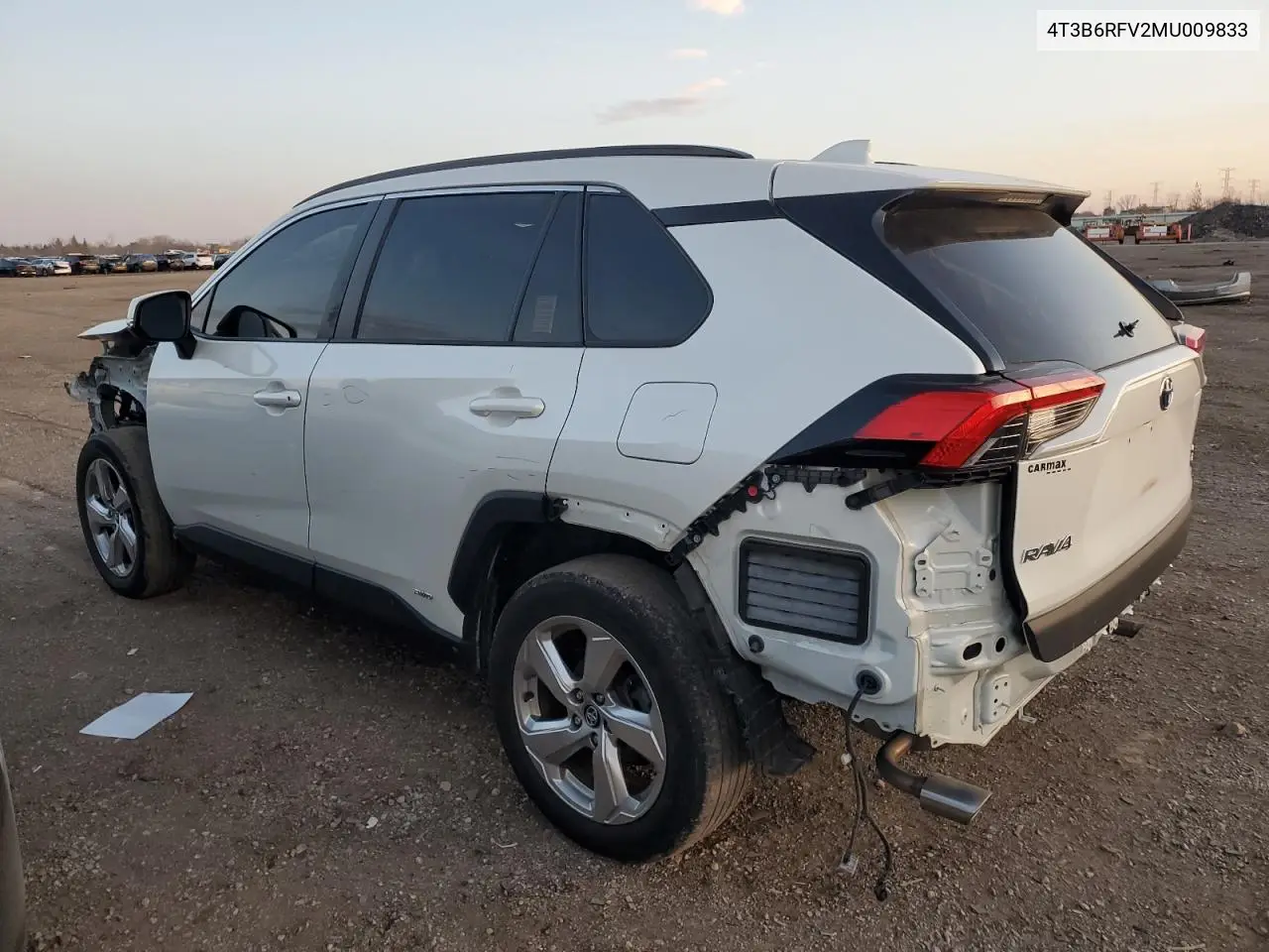 4T3B6RFV2MU009833 2021 Toyota Rav4 Xle Premium