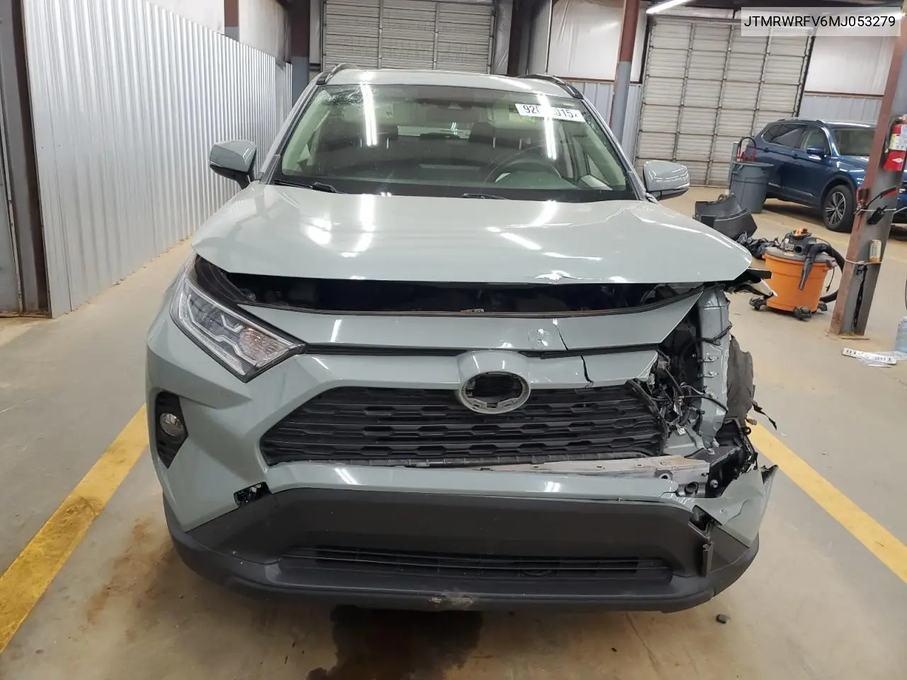JTMRWRFV6MJ053279 2021 Toyota Rav4 Xle