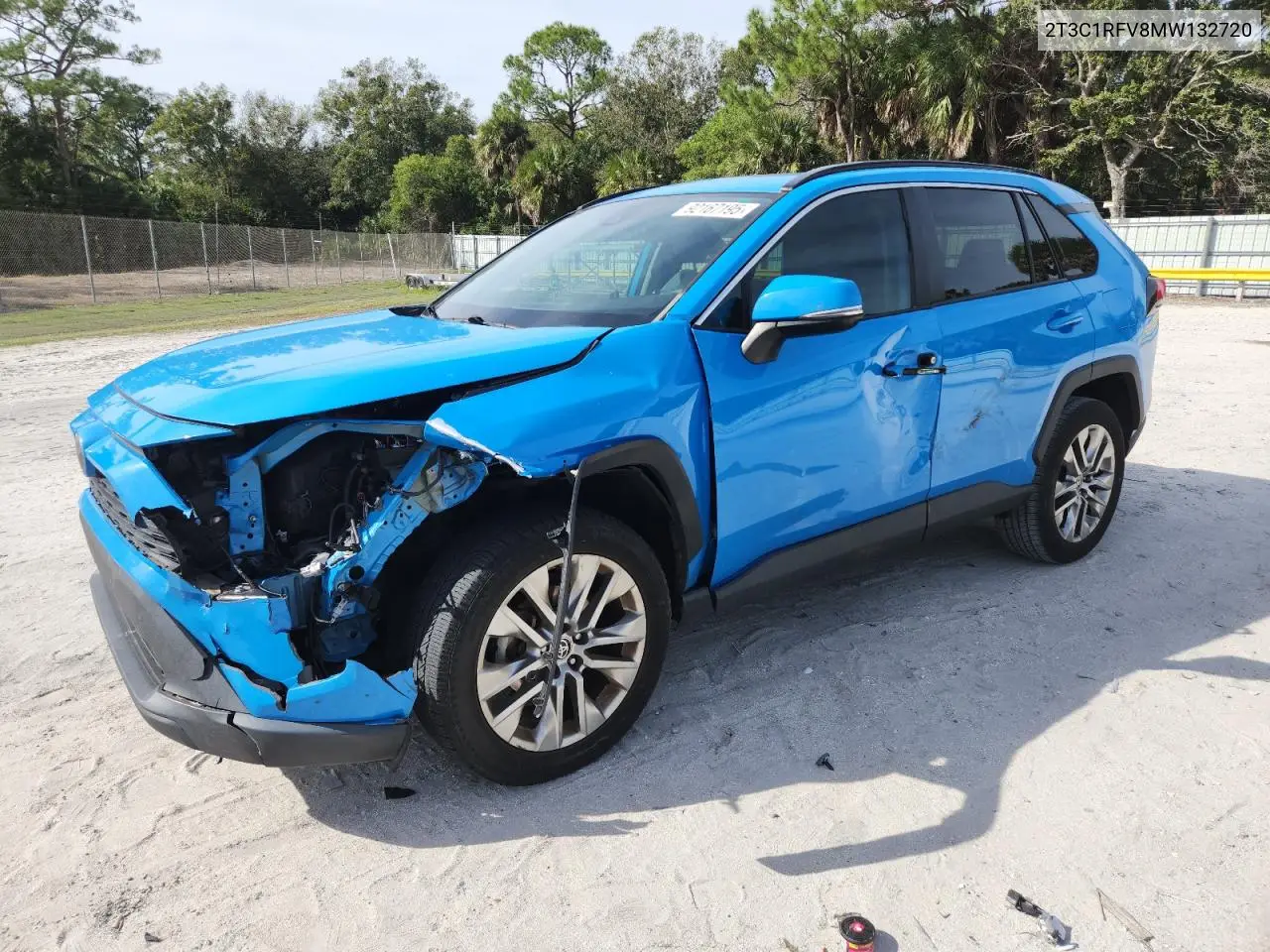 2T3C1RFV8MW132720 2021 Toyota Rav4 Xle Premium