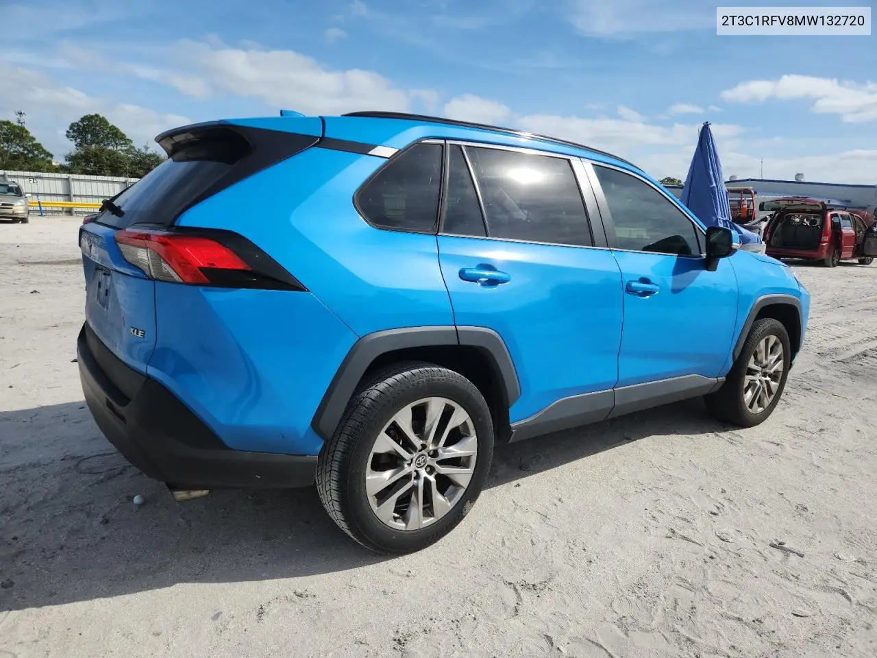 2T3C1RFV8MW132720 2021 Toyota Rav4 Xle Premium