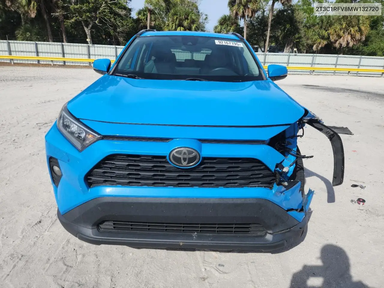 2T3C1RFV8MW132720 2021 Toyota Rav4 Xle Premium
