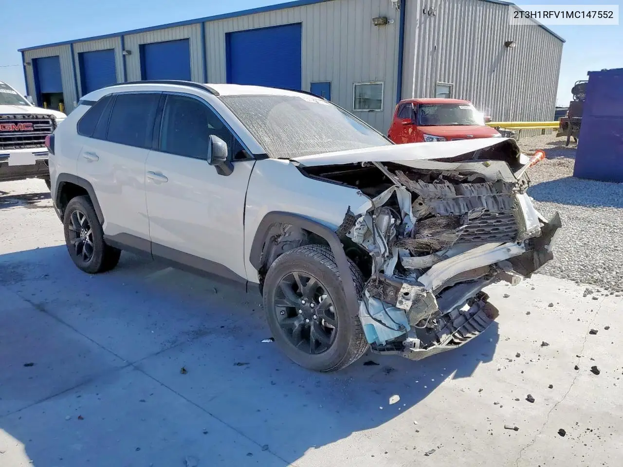 2T3H1RFV1MC147552 2021 Toyota Rav4 Le