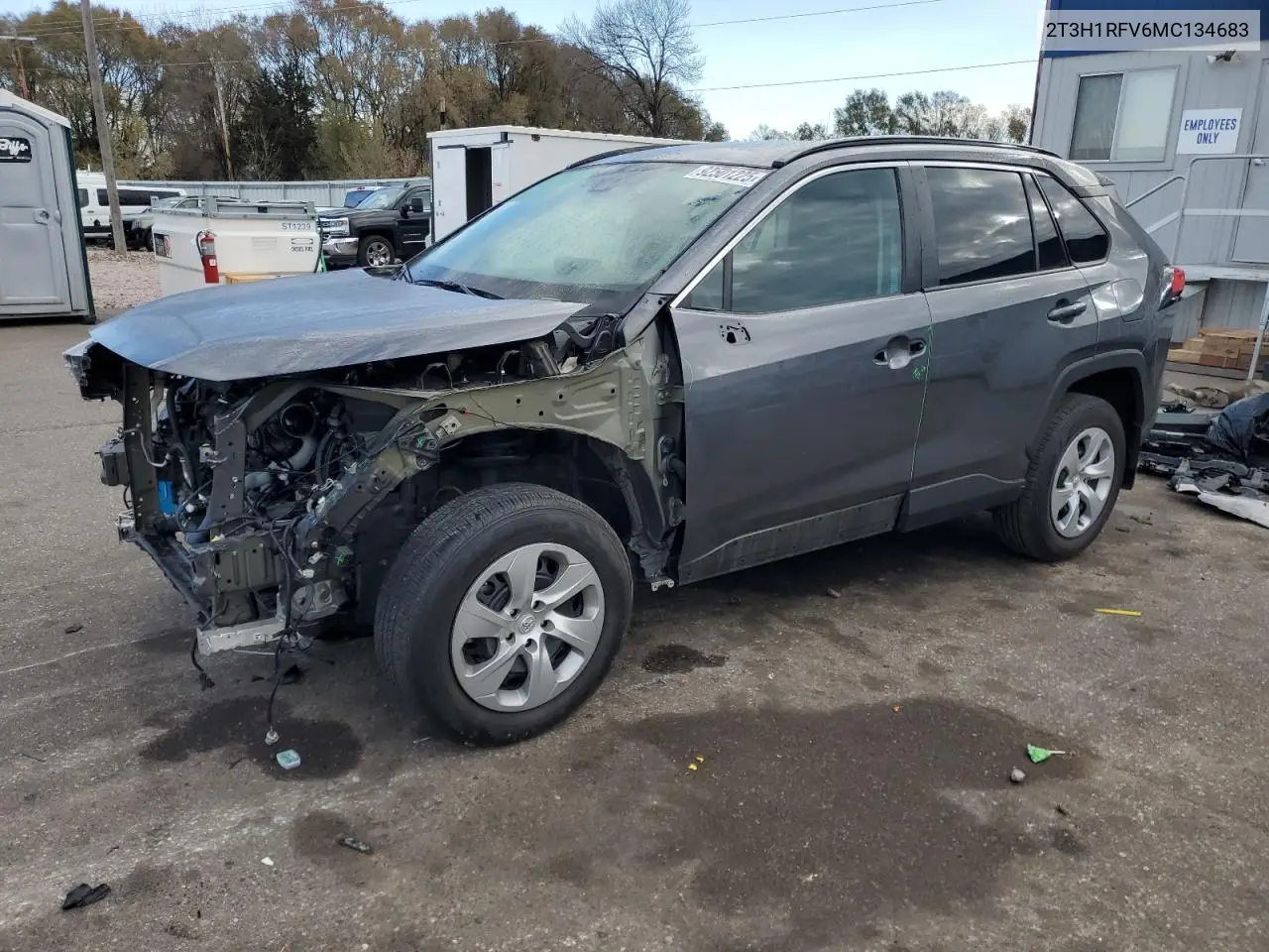 2T3H1RFV6MC134683 2021 Toyota Rav4 Le