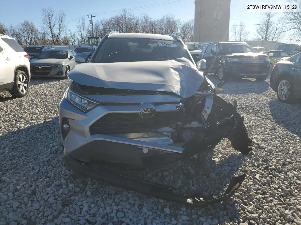 2T3W1RFV9MW115129 2021 Toyota Rav4 Xle