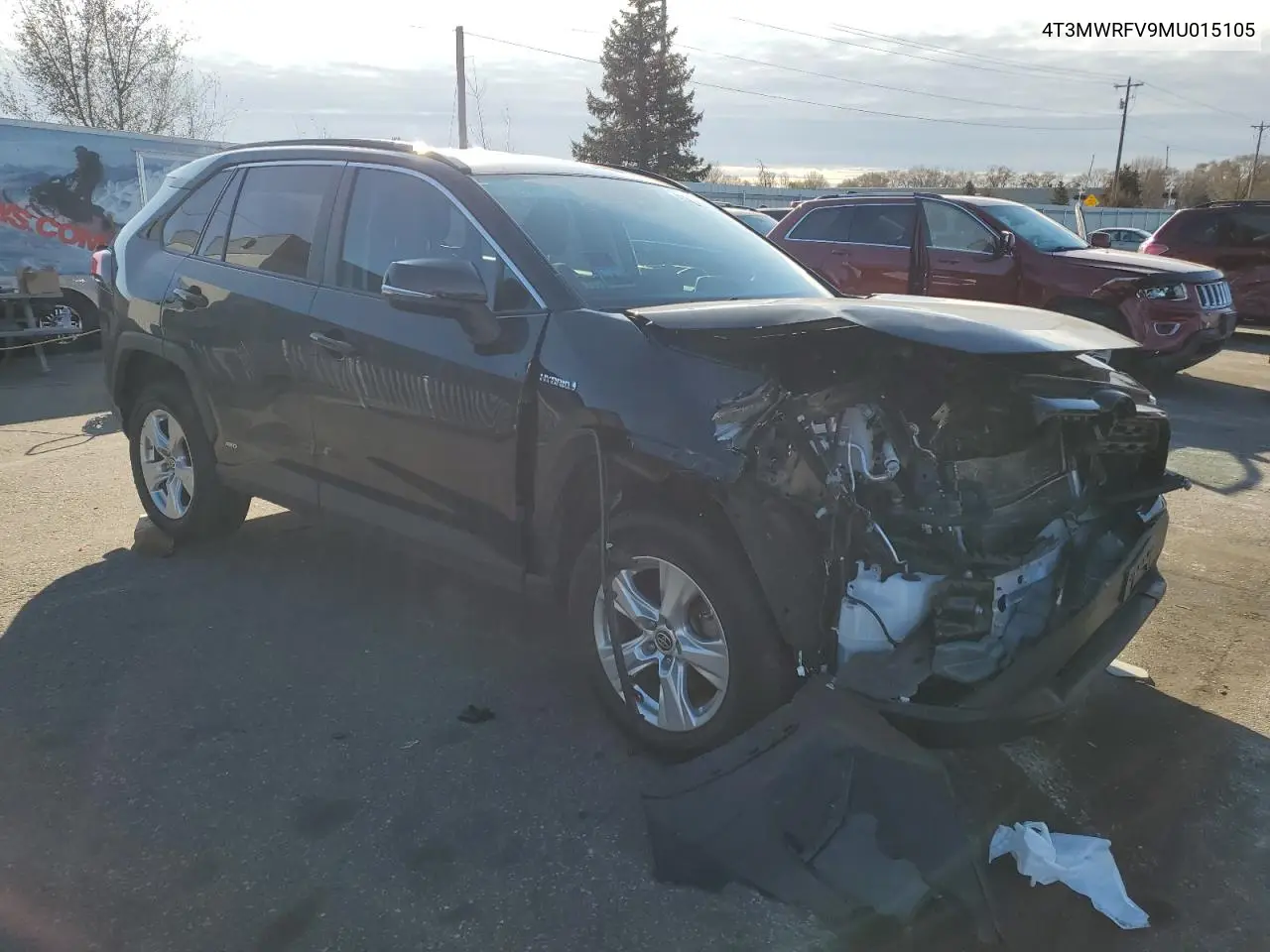 4T3MWRFV9MU015105 2021 Toyota Rav4 Le
