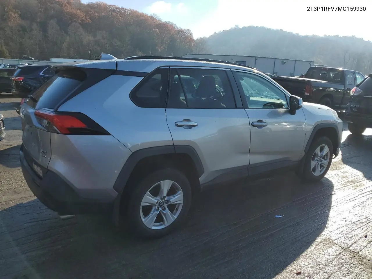 2T3P1RFV7MC159930 2021 Toyota Rav4 Xle