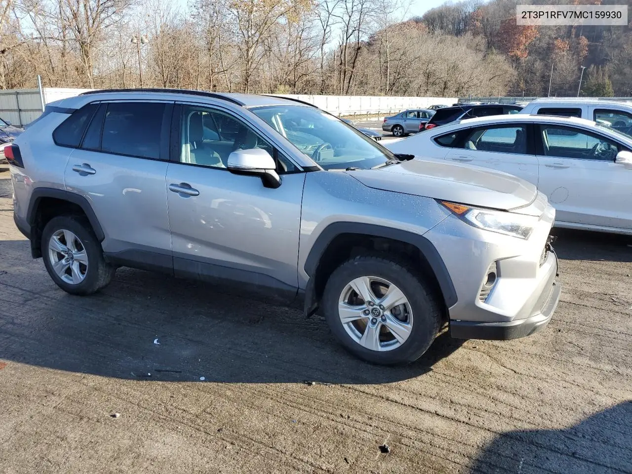 2T3P1RFV7MC159930 2021 Toyota Rav4 Xle