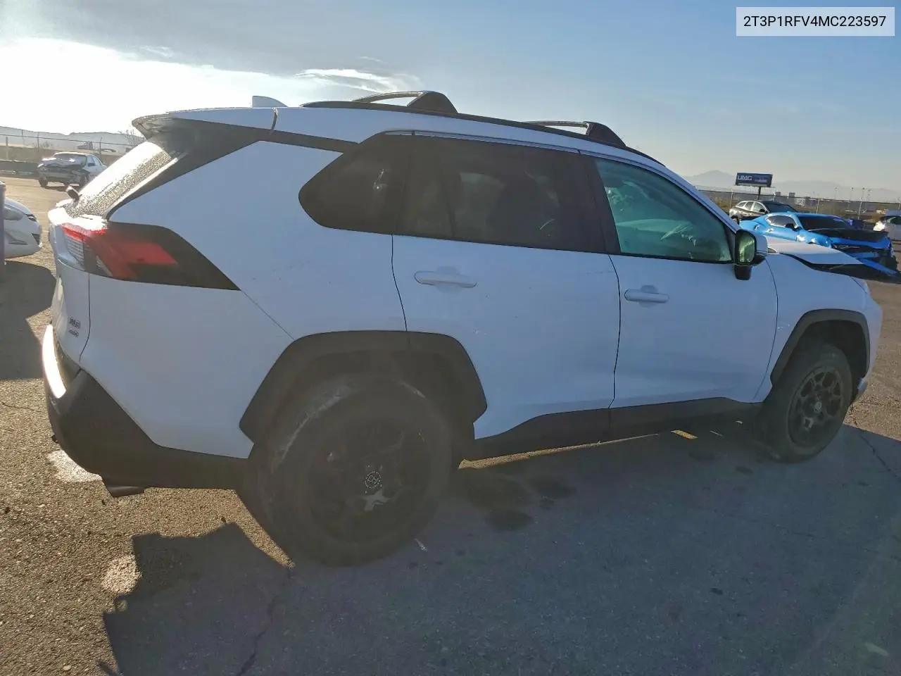 2T3P1RFV4MC223597 2021 Toyota Rav4 Xle