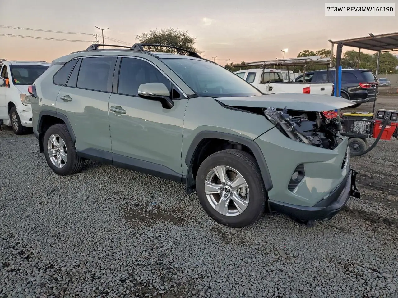 2T3W1RFV3MW166190 2021 Toyota Rav4 Xle
