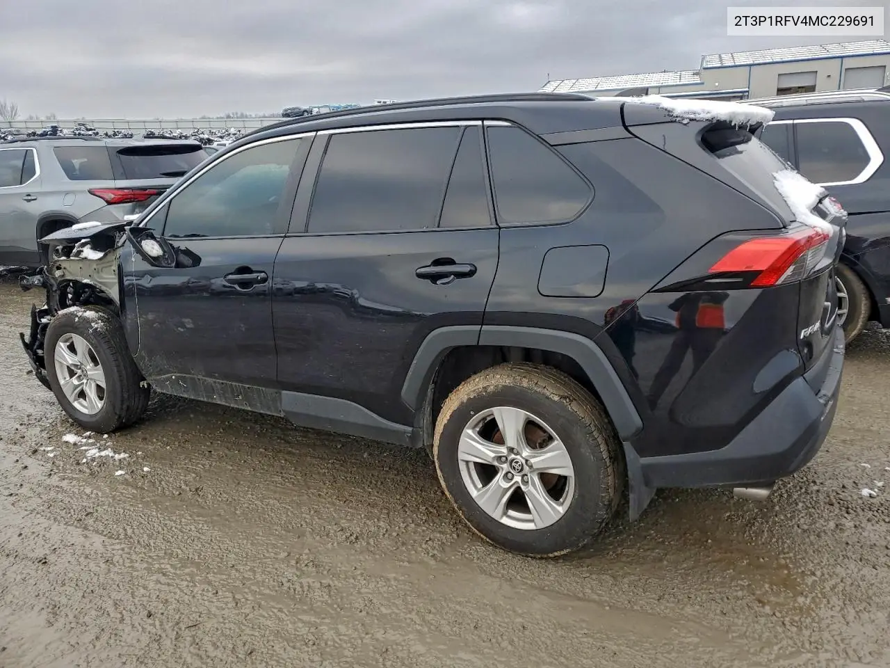 2T3P1RFV4MC229691 2021 Toyota Rav4 Xle