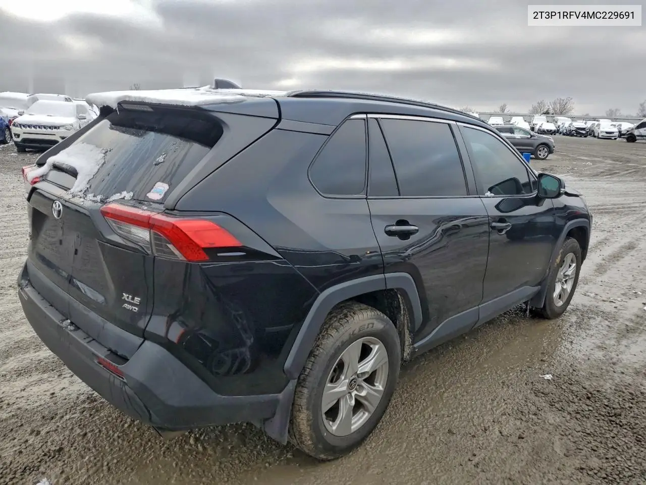 2T3P1RFV4MC229691 2021 Toyota Rav4 Xle