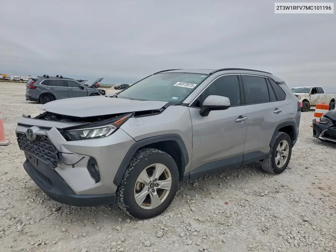 2T3W1RFV7MC101196 2021 Toyota Rav4 Xle