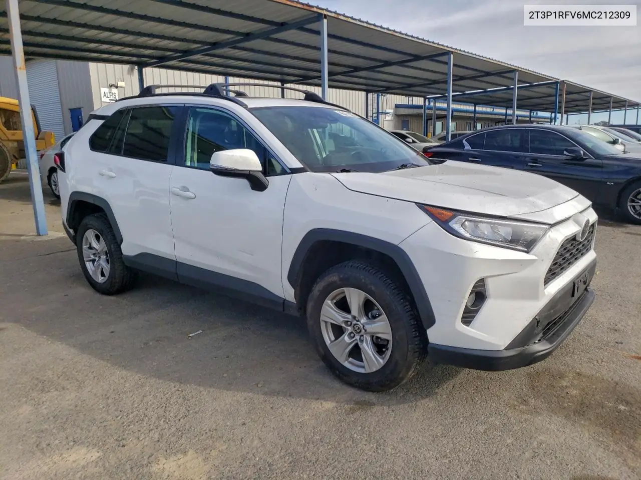 2T3P1RFV6MC212309 2021 Toyota Rav4 Xle