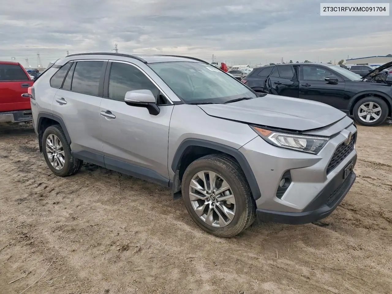 2T3C1RFVXMC091704 2021 Toyota Rav4 Xle Premium