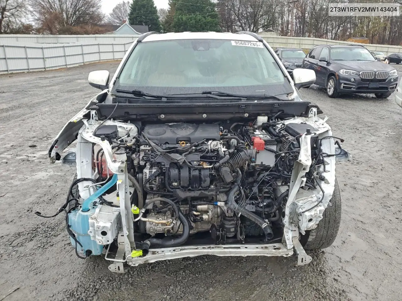 2T3W1RFV2MW143404 2021 Toyota Rav4 Xle