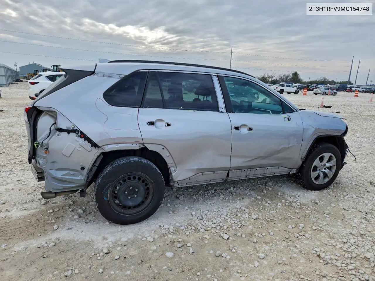 2T3H1RFV9MC154748 2021 Toyota Rav4 Le
