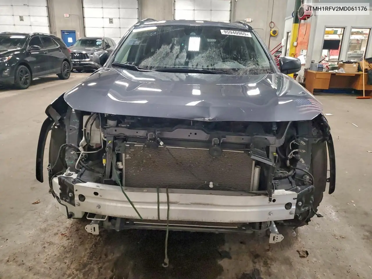 JTMH1RFV2MD061176 2021 Toyota Rav4 Le