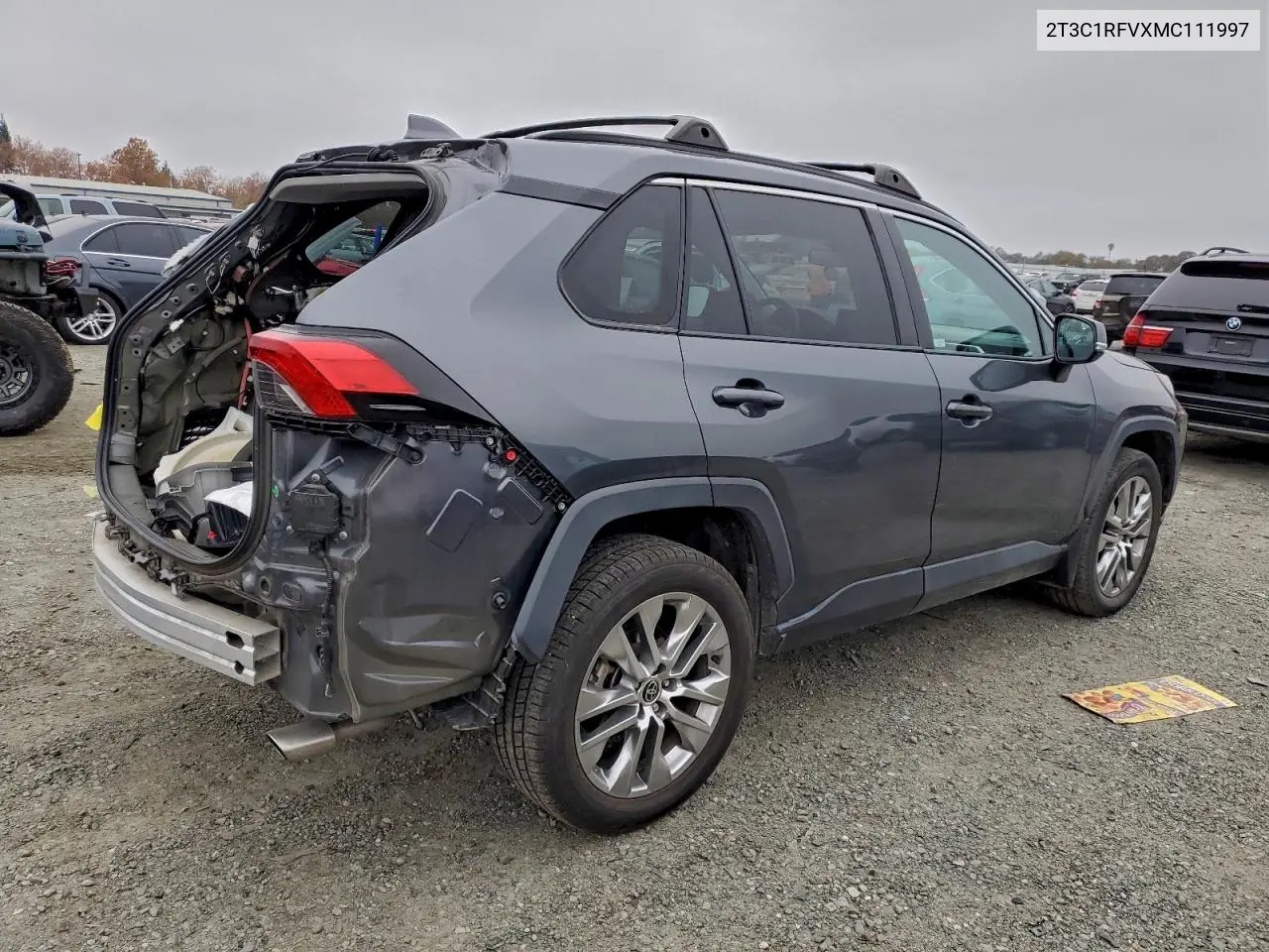 2T3C1RFVXMC111997 2021 Toyota Rav4 Xle Premium