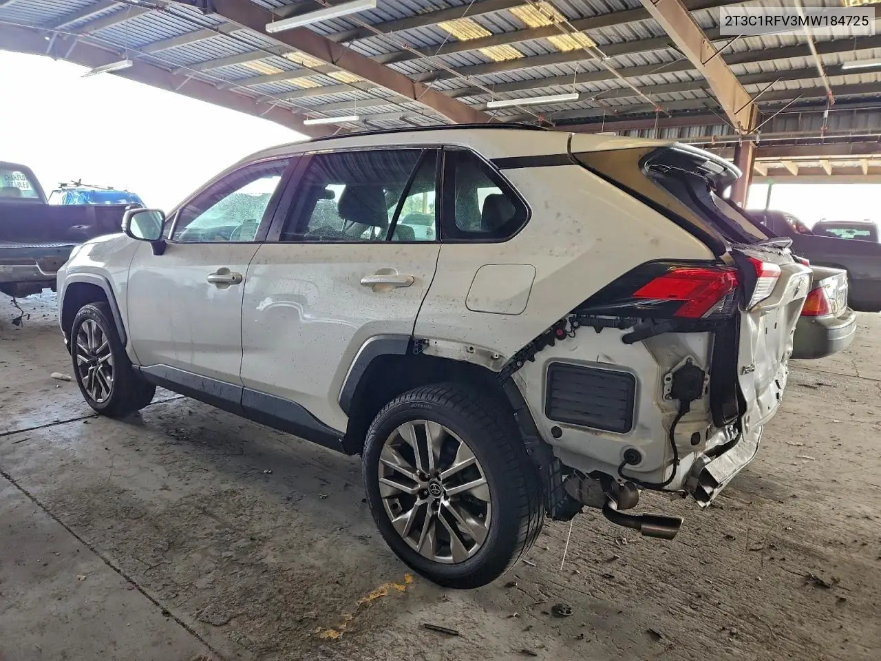 2T3C1RFV3MW184725 2021 Toyota Rav4 Xle Premium
