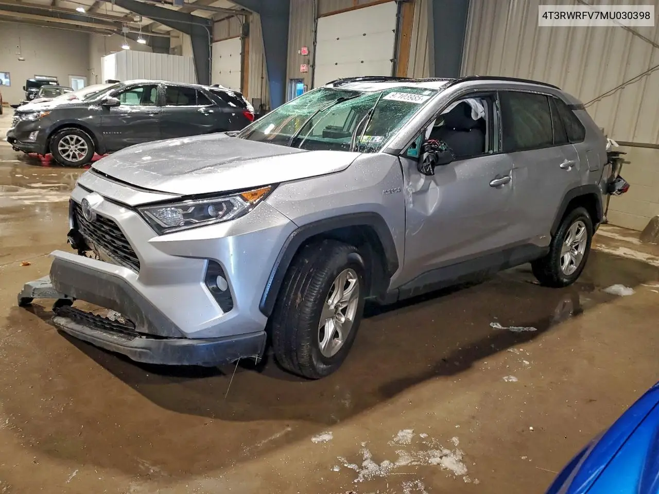 4T3RWRFV7MU030398 2021 Toyota Rav4 Xle