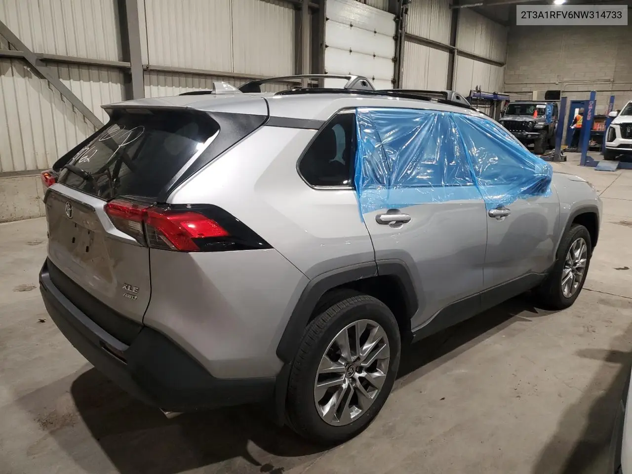 2T3A1RFV6NW314733 2022 Toyota Rav4 Xle Premium