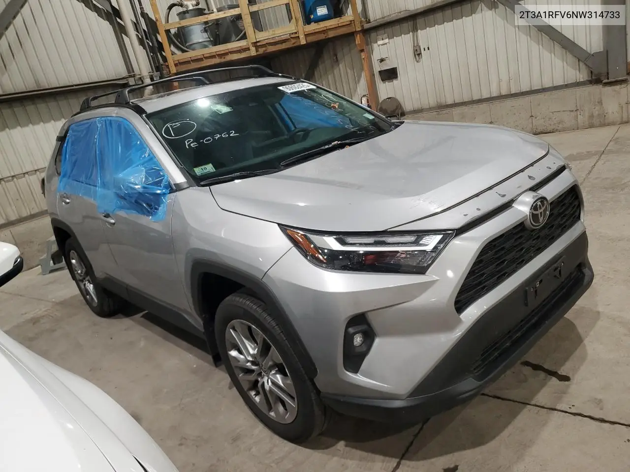 2T3A1RFV6NW314733 2022 Toyota Rav4 Xle Premium