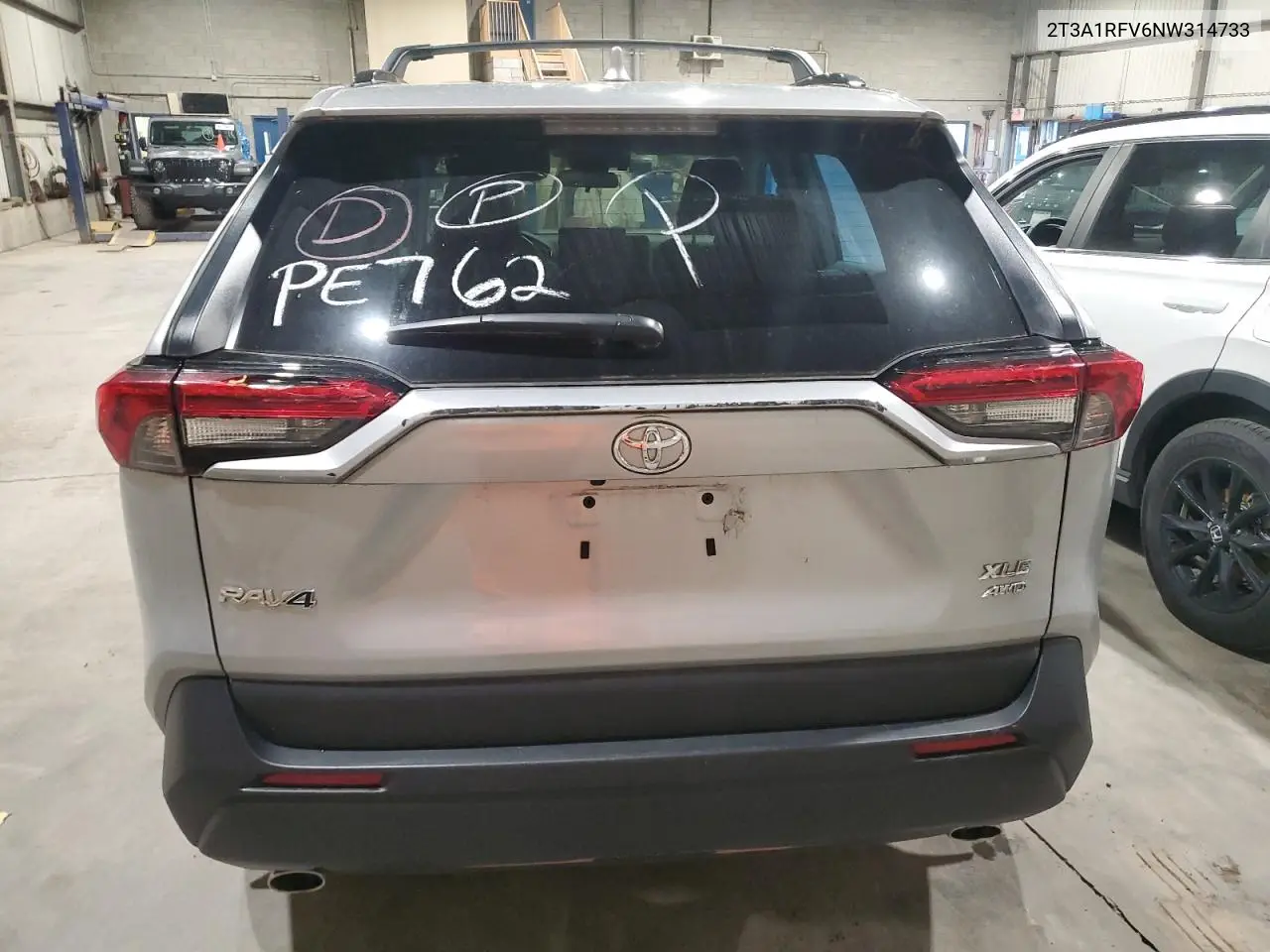 2T3A1RFV6NW314733 2022 Toyota Rav4 Xle Premium