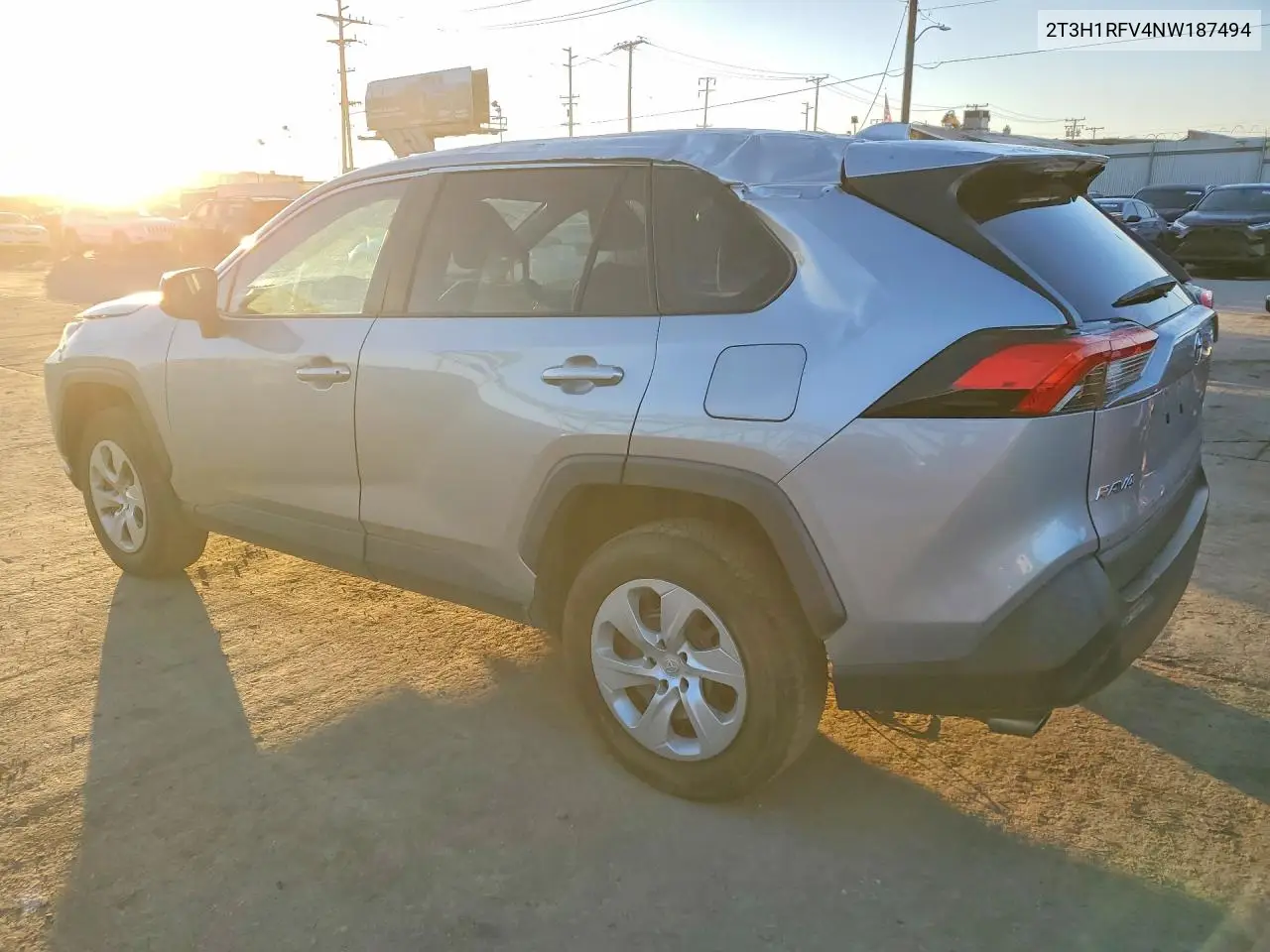 2T3H1RFV4NW187494 2022 Toyota Rav4 Le