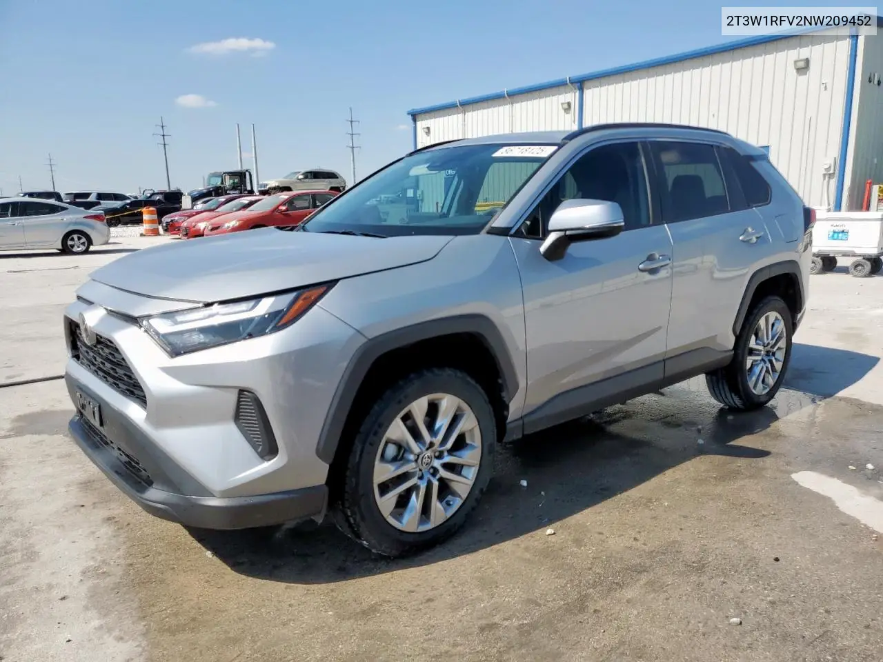 2T3W1RFV2NW209452 2022 Toyota Rav4 Xle