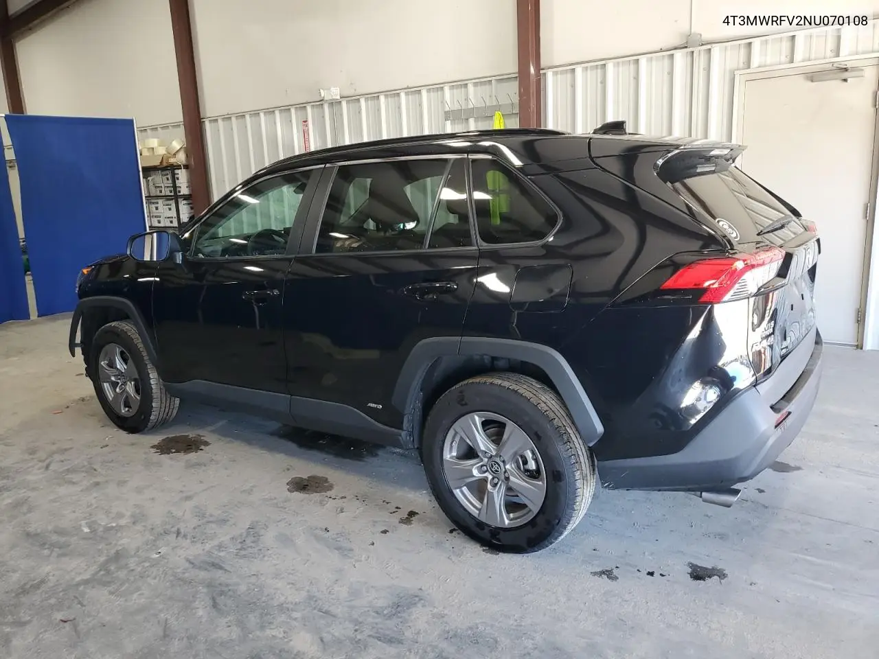 4T3MWRFV2NU070108 2022 Toyota Rav4 Le