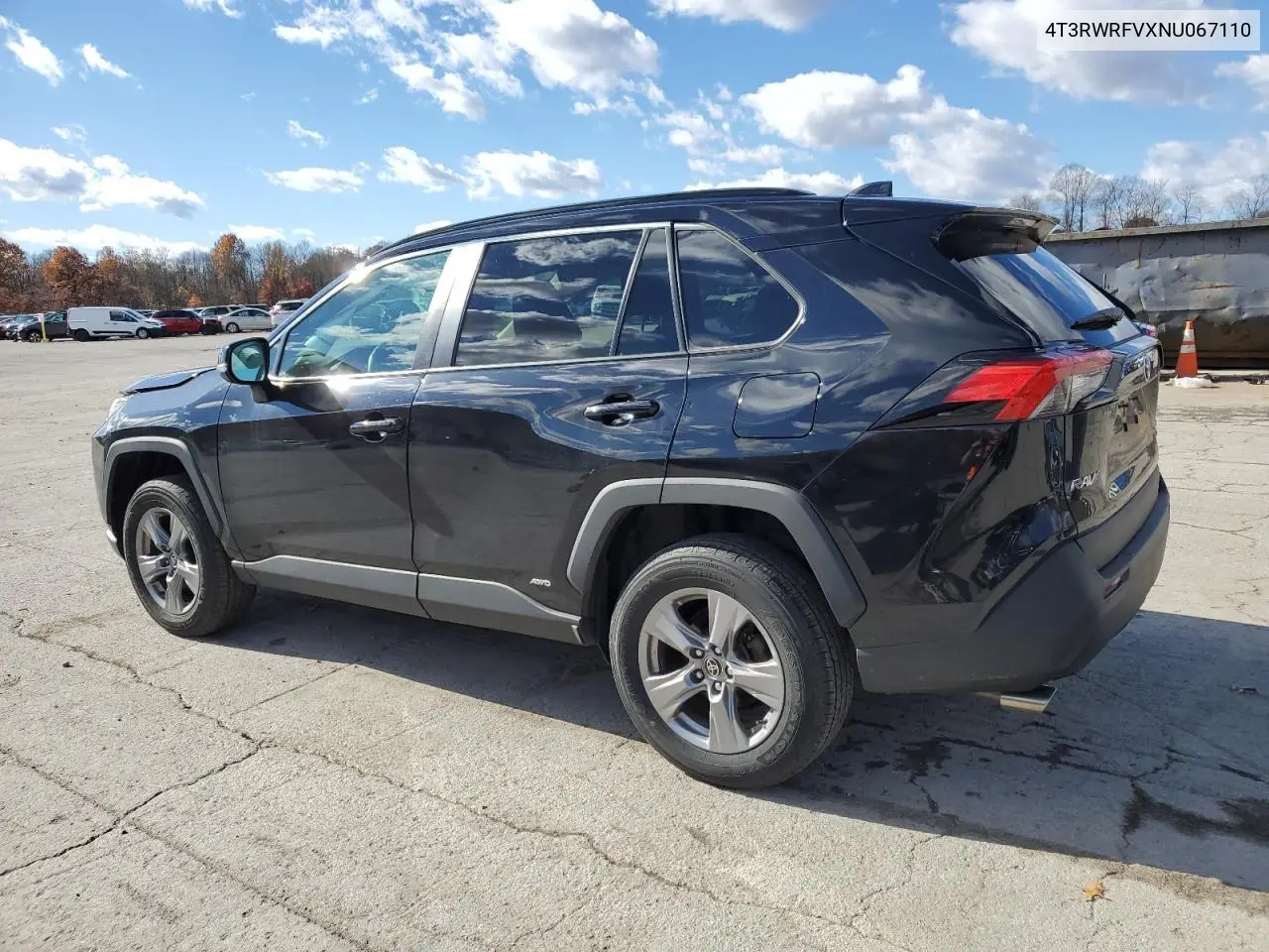 4T3RWRFVXNU067110 2022 Toyota Rav4 Xle