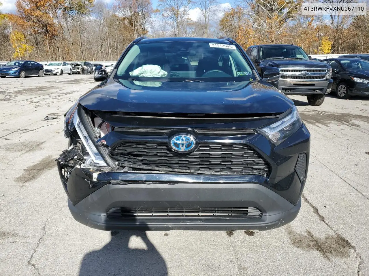 4T3RWRFVXNU067110 2022 Toyota Rav4 Xle